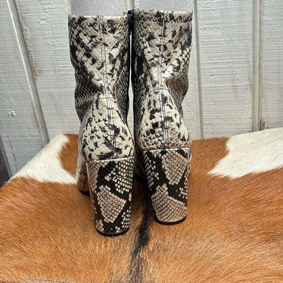 Aldo snake print black and white size 10 - Picture 3 of 10